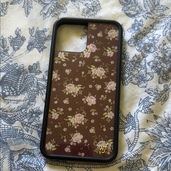Floral Brown Phone Case - Picture 1 of 1